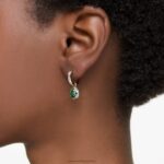 visiace náušnice stilla hruškový rez, zelený, pozlátený B8ZNT831 Swarovski šperky - Image 2